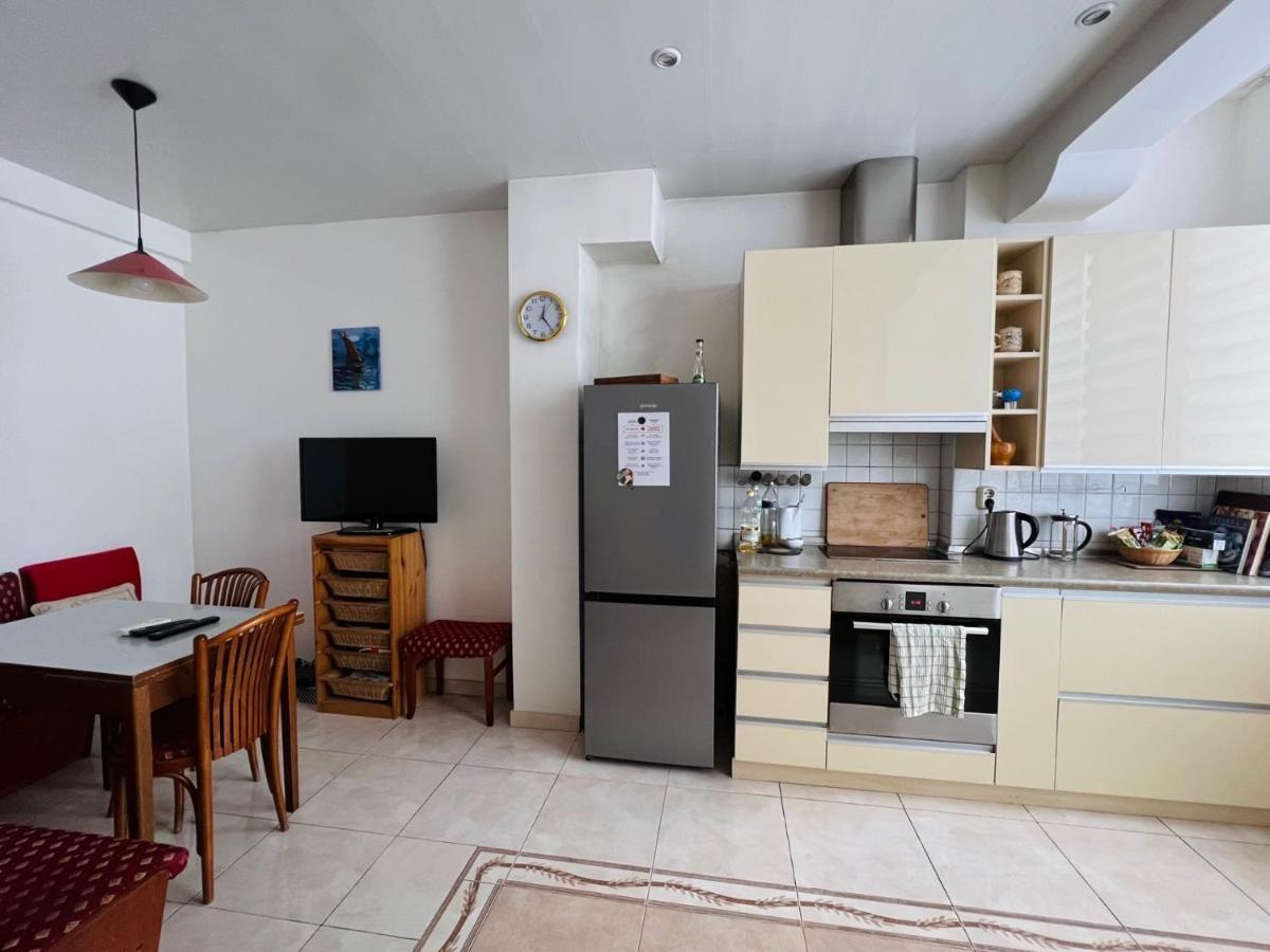 La Gare Apartment Varna Exterior photo